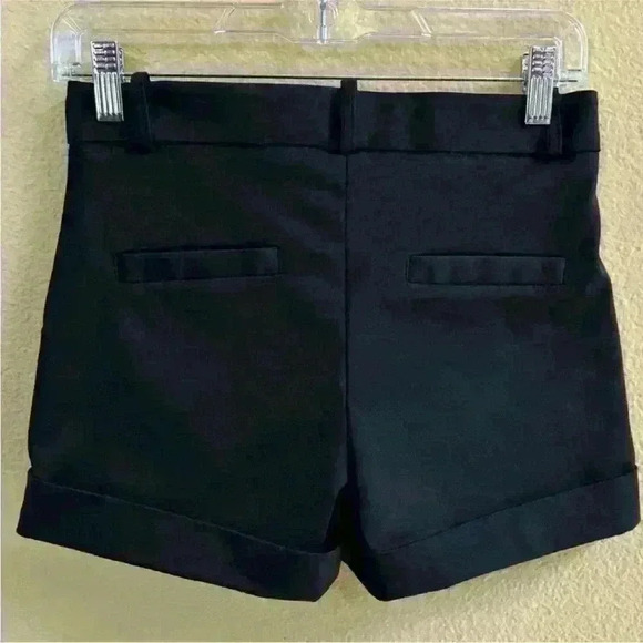 Flavio Castellani Women's Black Shorts Size Italy 38 or US 2 - Picture 2 of 6